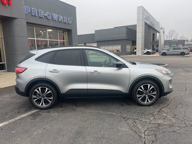 Certified 2022 Ford Escape SEL w/ SEL Stealth AWD Package image 5