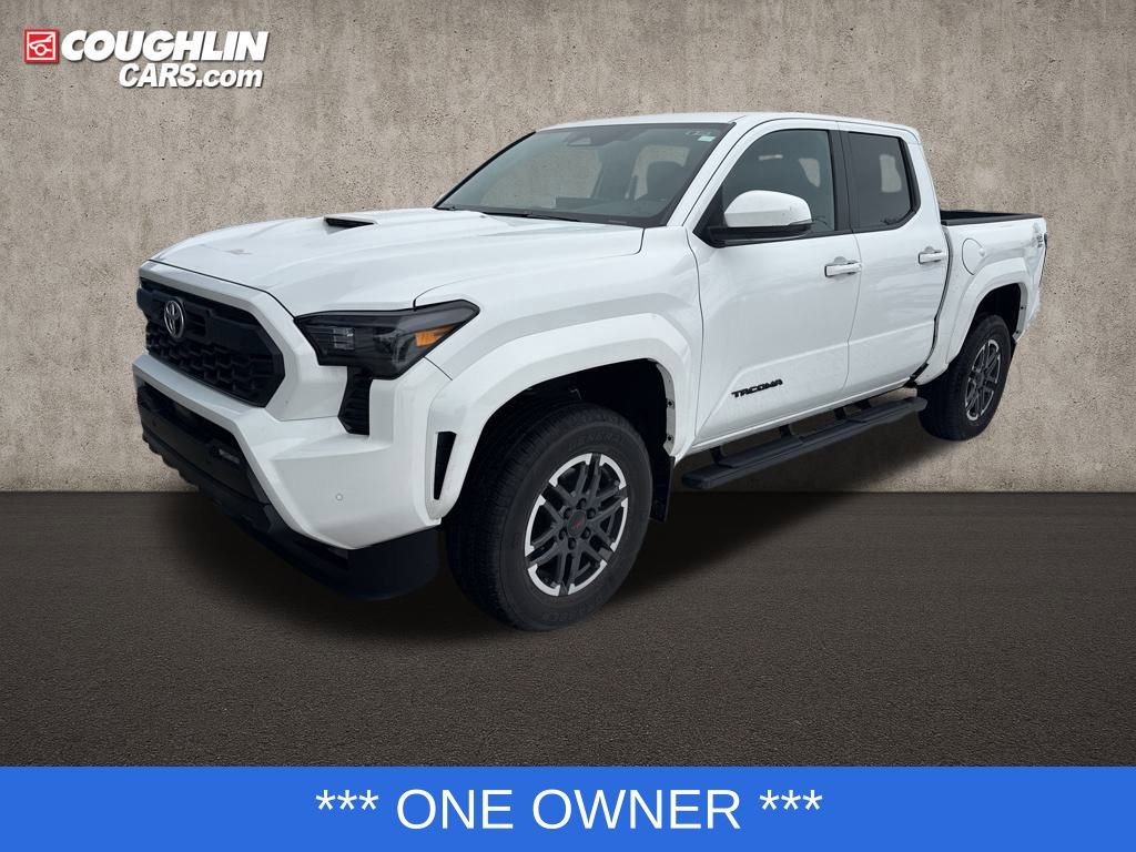 Used 2024 Toyota Tacoma TRD Sport image 3