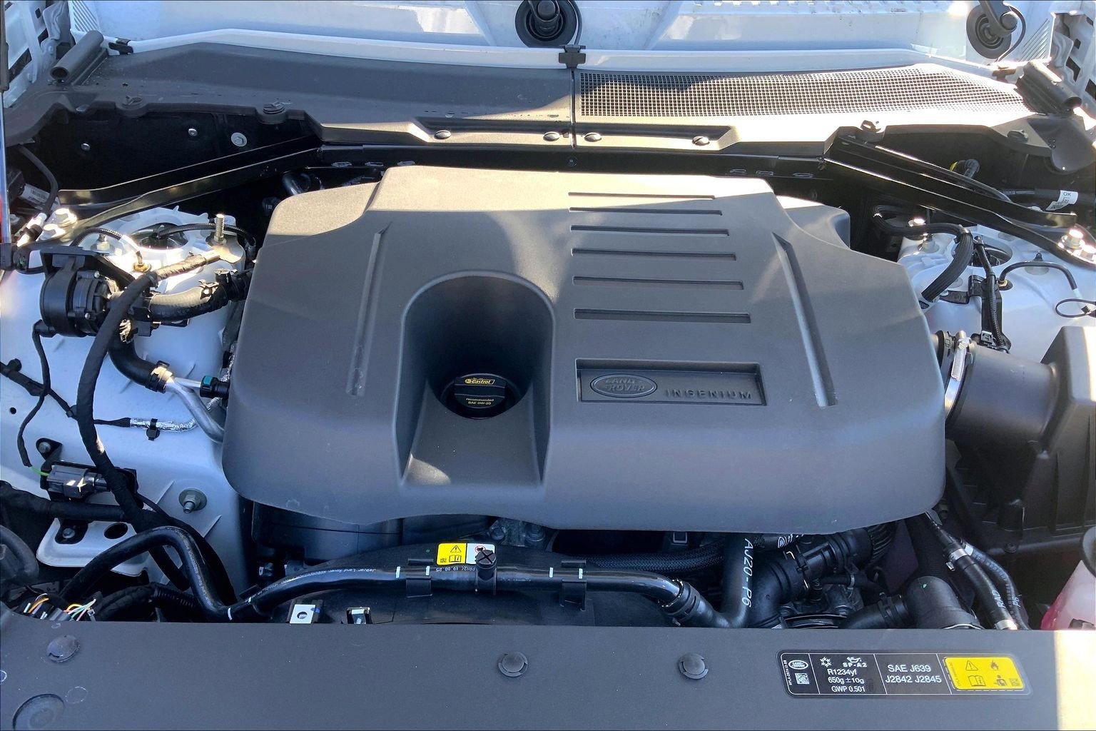 New 2026 Land Rover Defender 110 X-Dynamic SE image 16