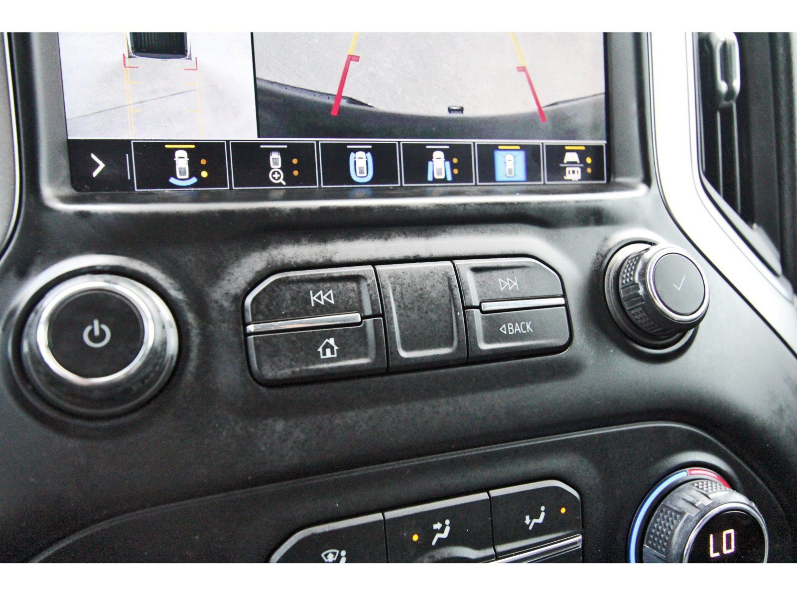 Used 2021 Chevrolet Silverado 1500 LTZ w/ LTZ Premium Texas Edition AWD/4WD image 28