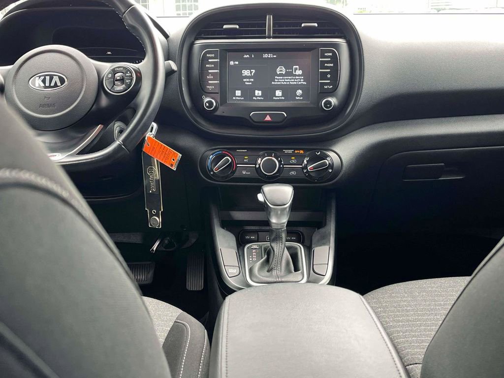 Used 2020 Kia Soul GT-Line FWD image 3