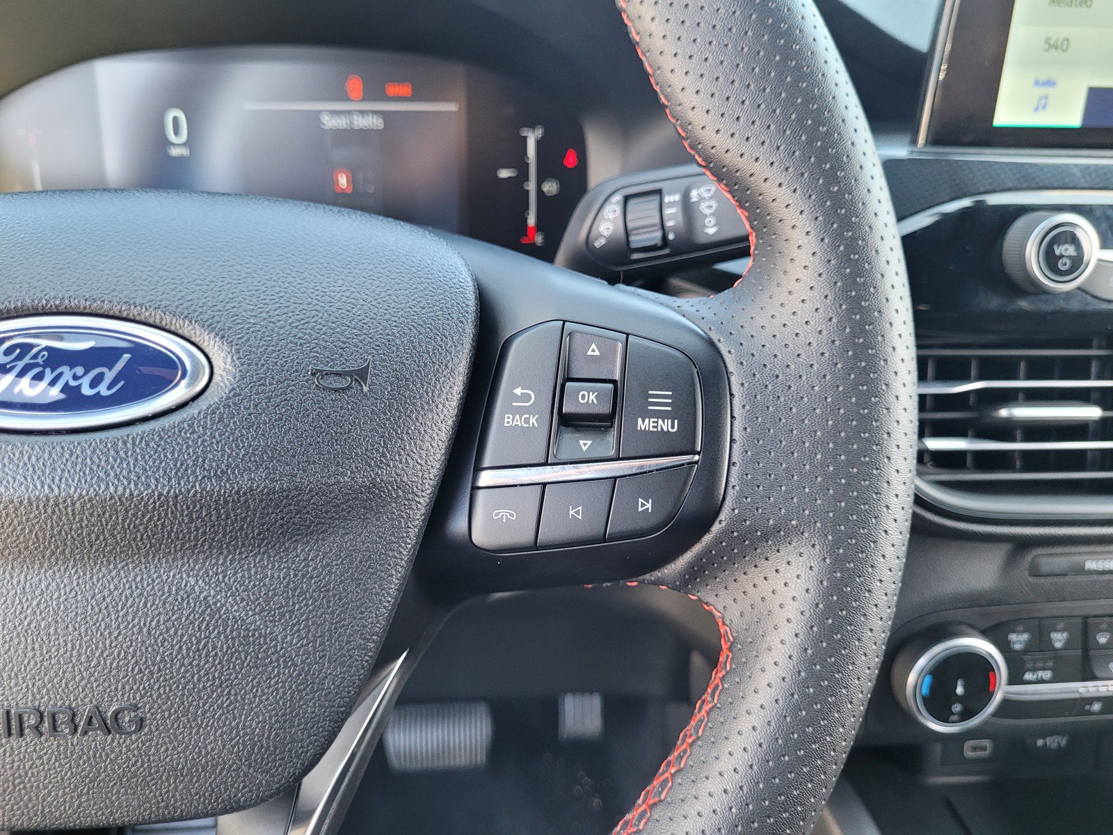 Used 2025 Ford Escape ST-Line AWD/4WD image 23