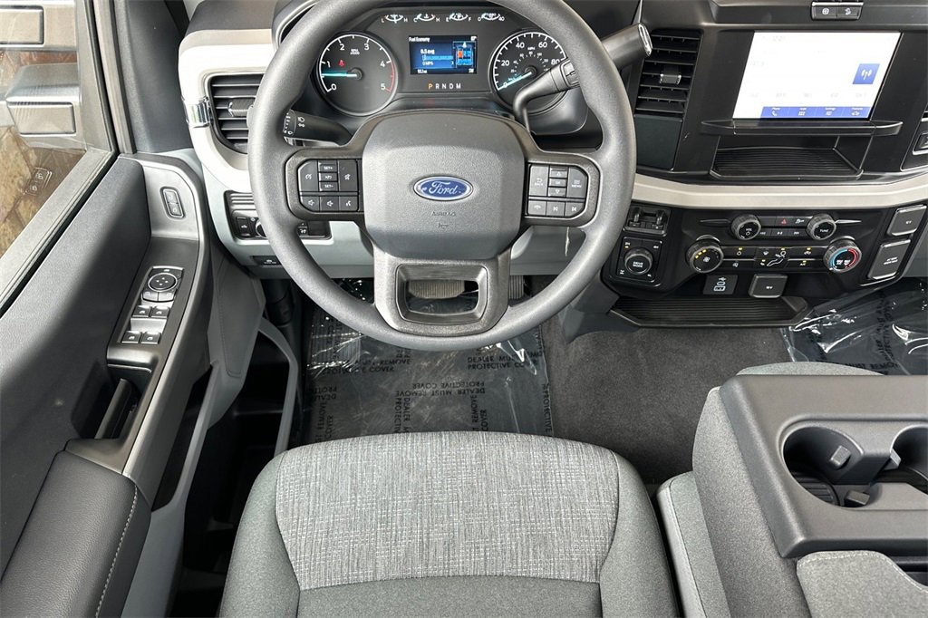 New 2025 Ford F250 XLT w/ FX4 Off-Road Package image 11