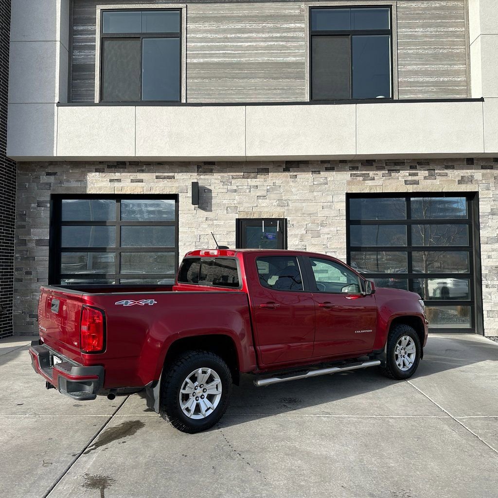 Used 2021 Chevrolet Colorado LT w/ LT Convenience Package AWD/4WD image 3