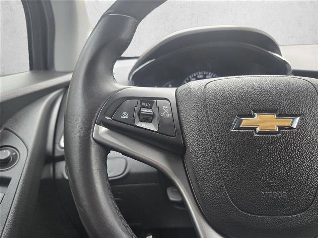 Used 2019 Chevrolet Trax LT w/ LT Convenience Package image 18
