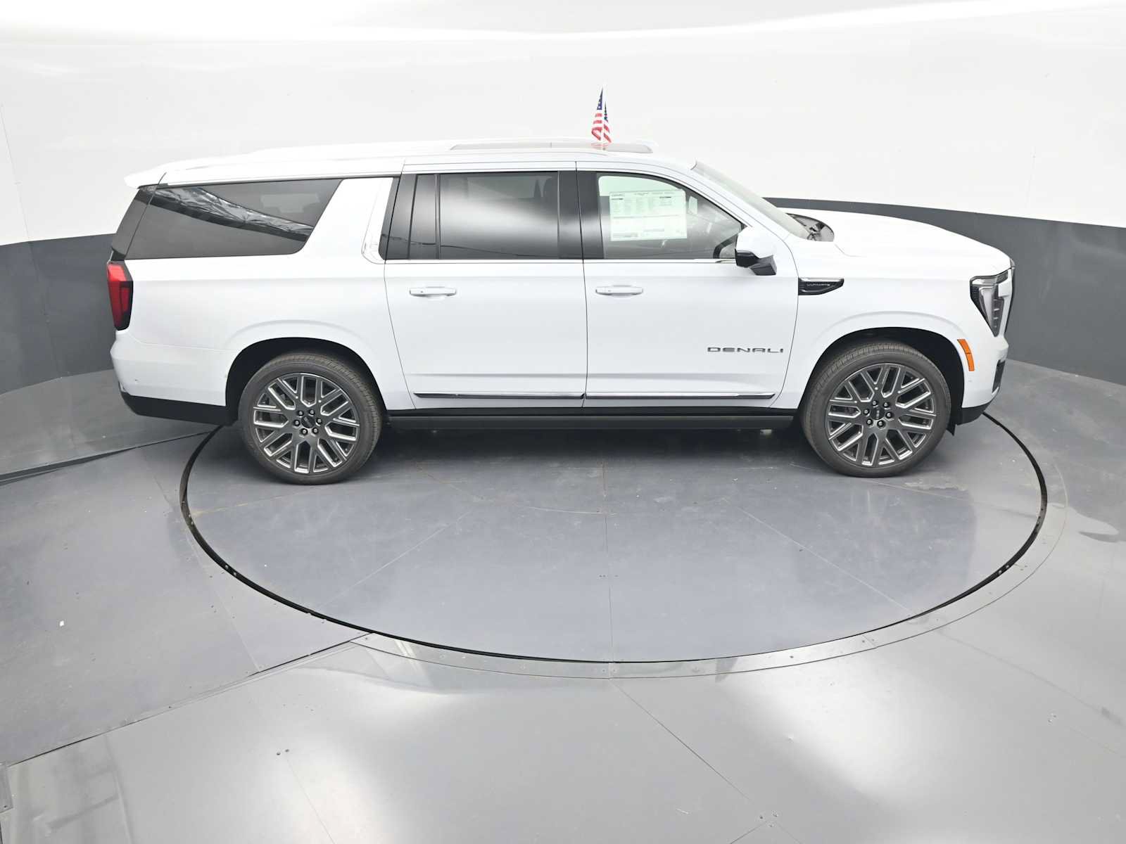 New 2026 GMC Yukon XL Denali Ultimate AWD/4WD image 42