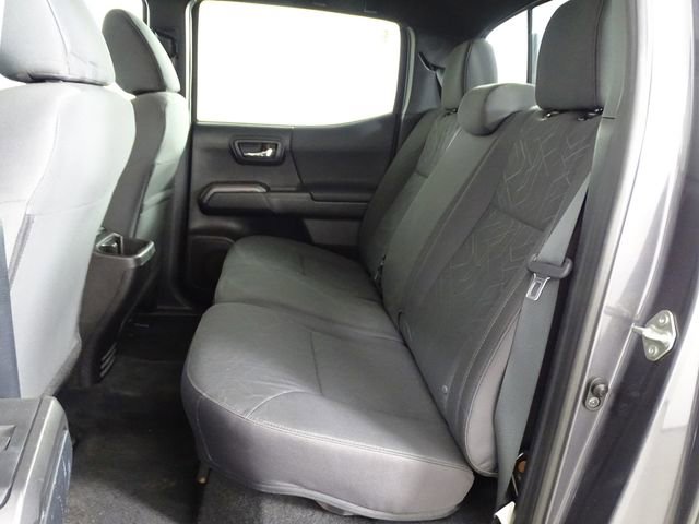 Used 2016 Toyota Tacoma TRD Off-Road w/ Towing Package image 13