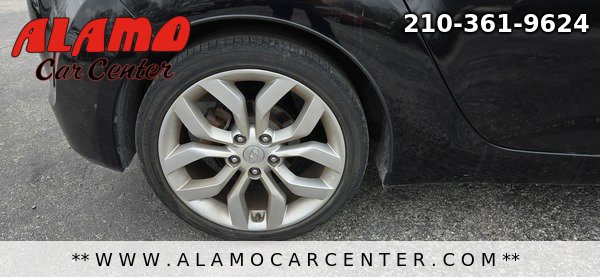 Used 2012 Hyundai Veloster w/ Style Pkg image 12