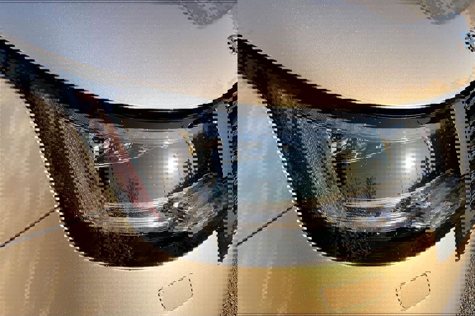 New 2026 Land Rover Range Rover SE image 13