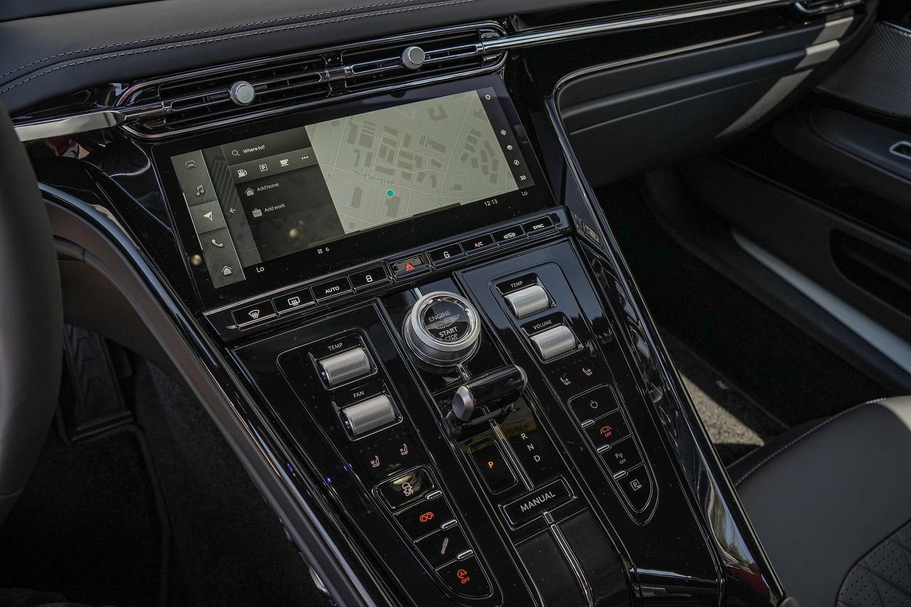 New 2025 Aston Martin DB12 Coupe RWD image 10