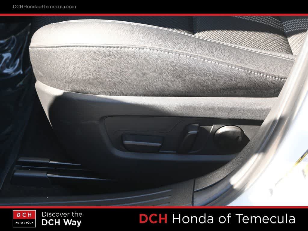 Used 2025 MAZDA CX-50 AWD 2.5 S w/ Cargo Package image 17