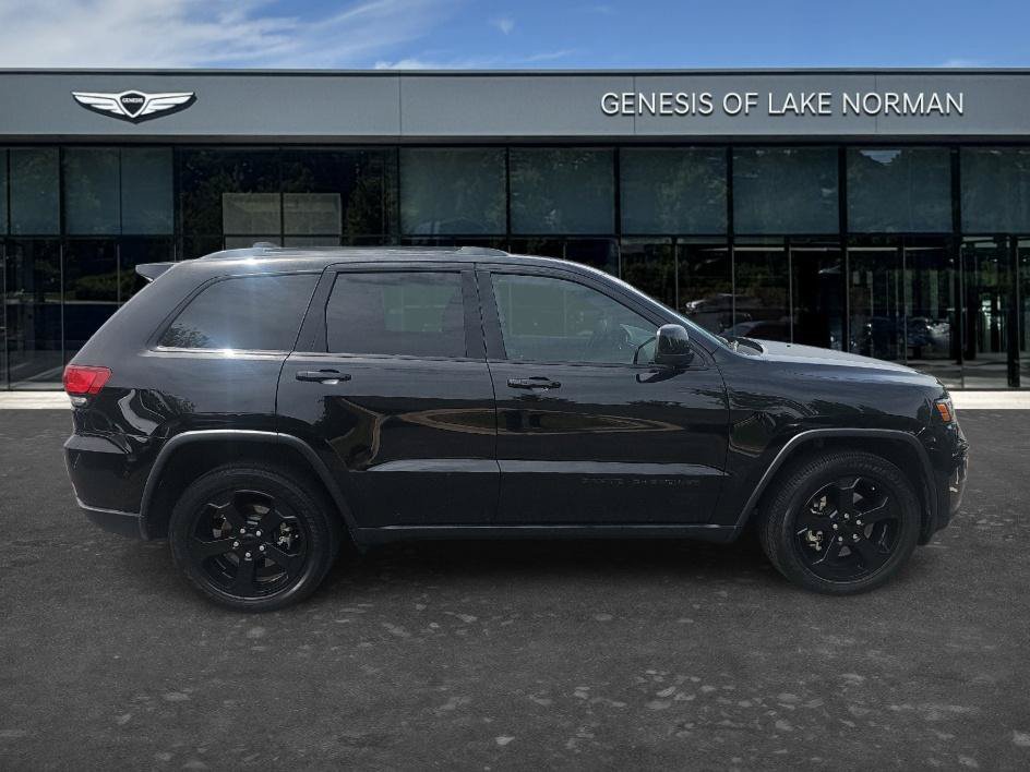 Used 2021 Jeep Grand Cherokee Freedom Edition RWD image 4