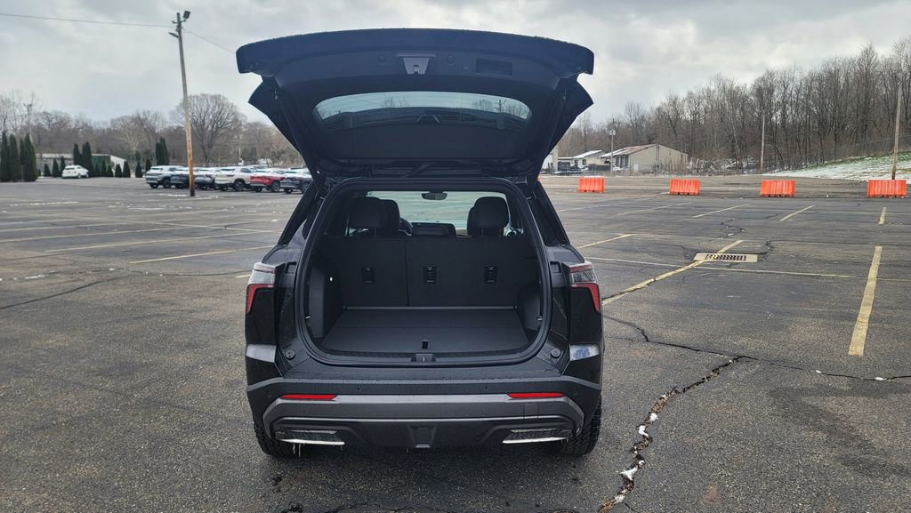 New 2026 Chevrolet Equinox ACTIV w/ Convenience Package III image 11