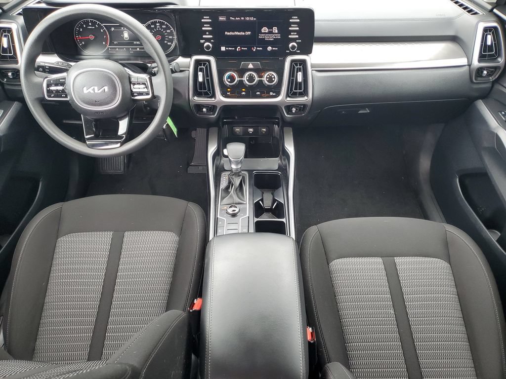 Certified 2023 Kia Sorento LX AWD/4WD image 22