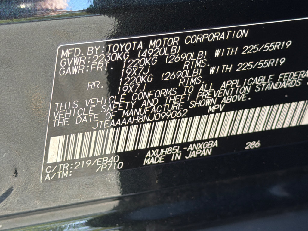 Used 2022 Toyota Venza XLE AWD/4WD image 35