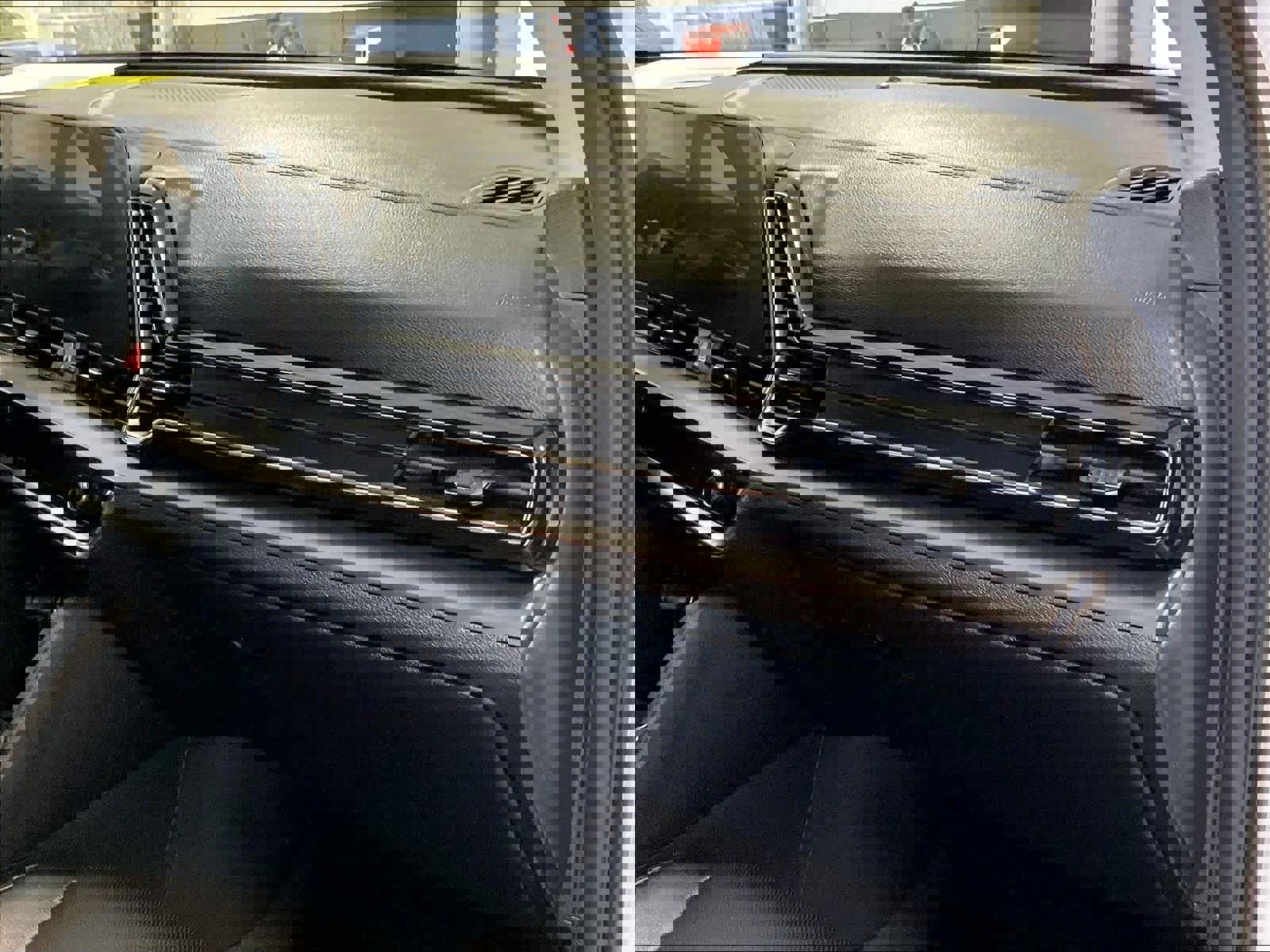 Used 2023 Kia Sportage EX AWD/4WD image 13