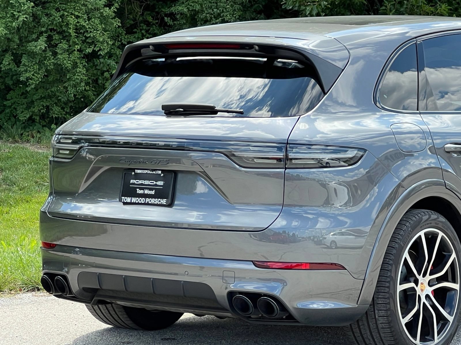 Certified 2023 Porsche Cayenne GTS AWD/4WD image 10
