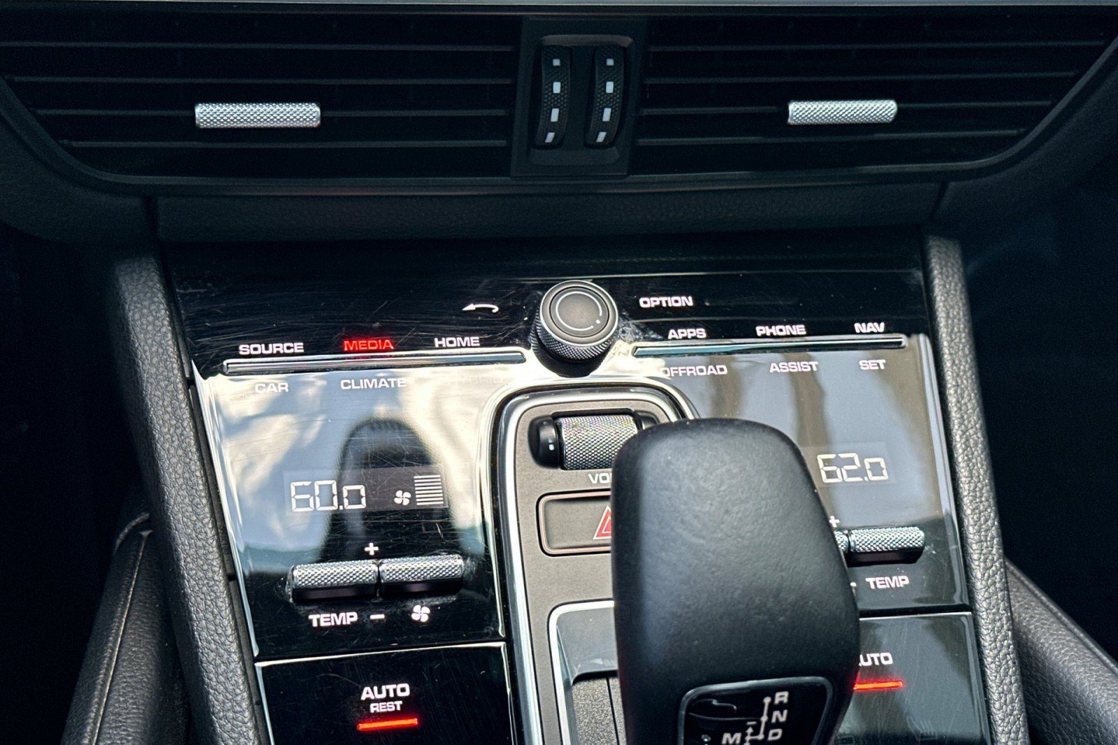 Certified 2023 Porsche Cayenne AWD/4WD image 21