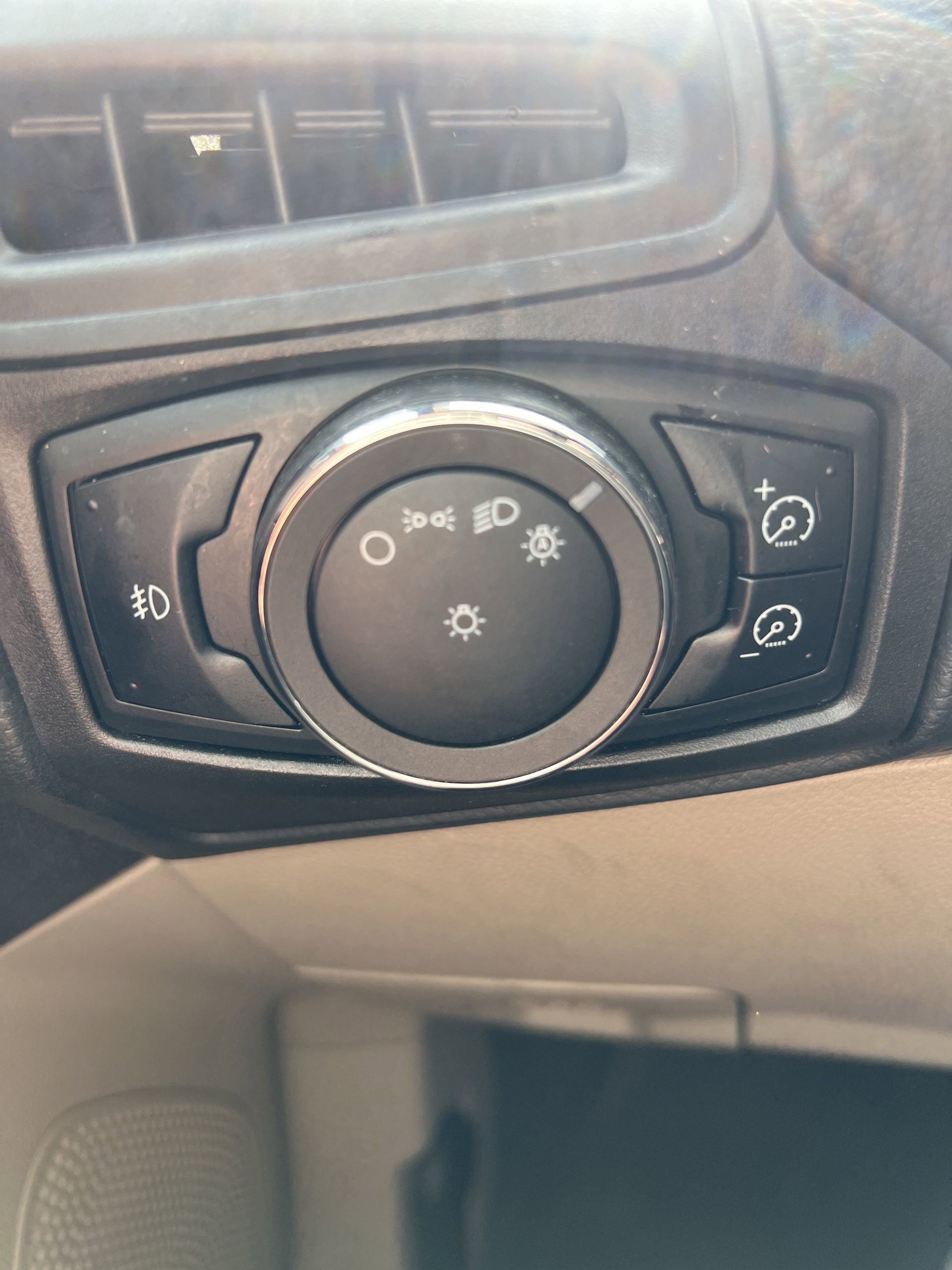 Used 2012 Ford Focus SE image 15