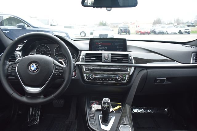 Used 2017 BMW 330i xDrive Sedan image 39