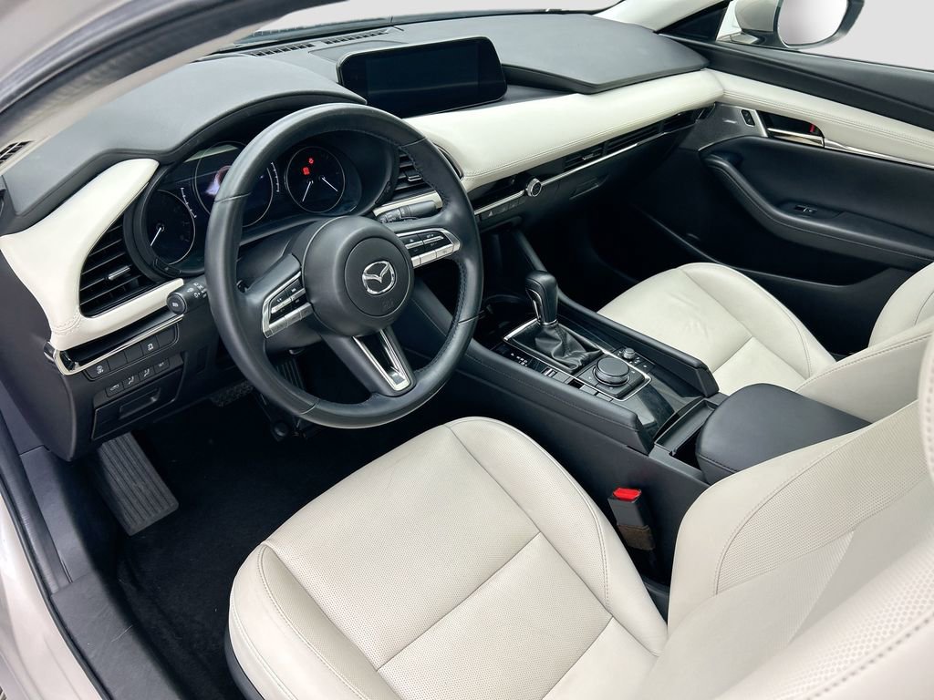Used 2022 MAZDA MAZDA3 s image 9