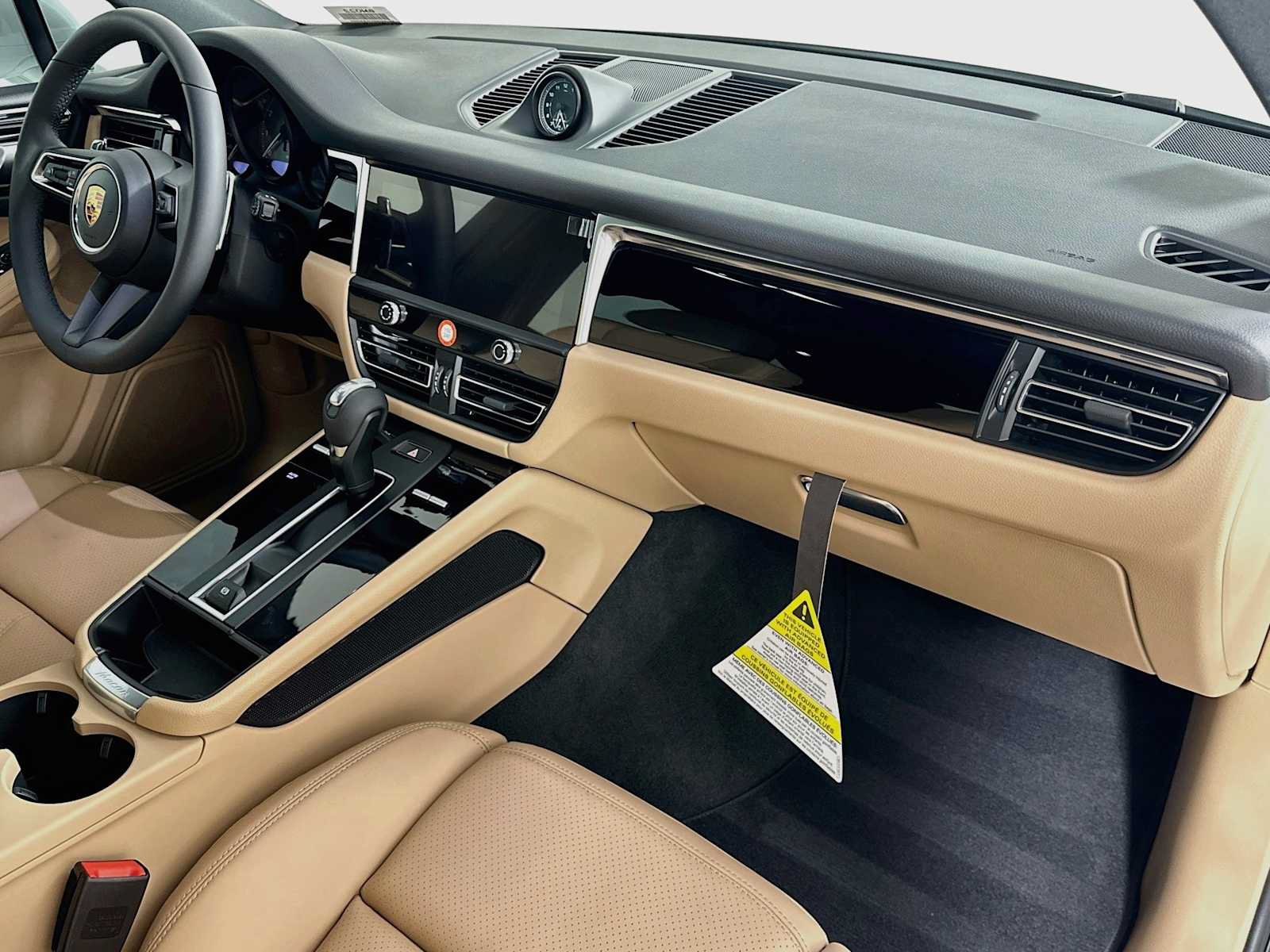 Certified 2026 Porsche Macan S AWD/4WD image 29