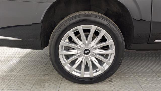 Used 2022 Cadillac Escalade ESV Luxury image 44