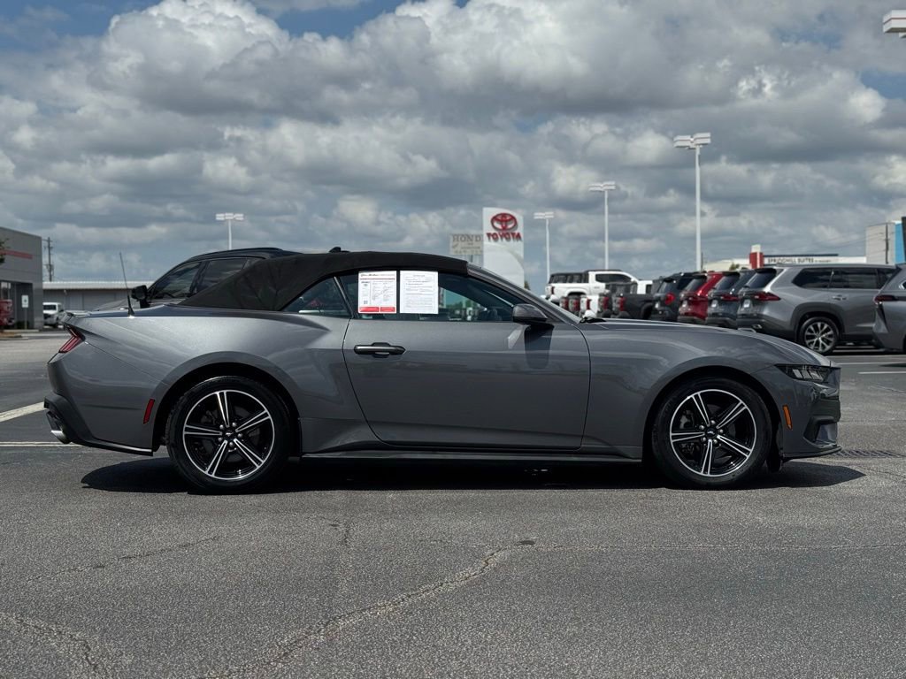 Used 2024 Ford Mustang Premium image 7