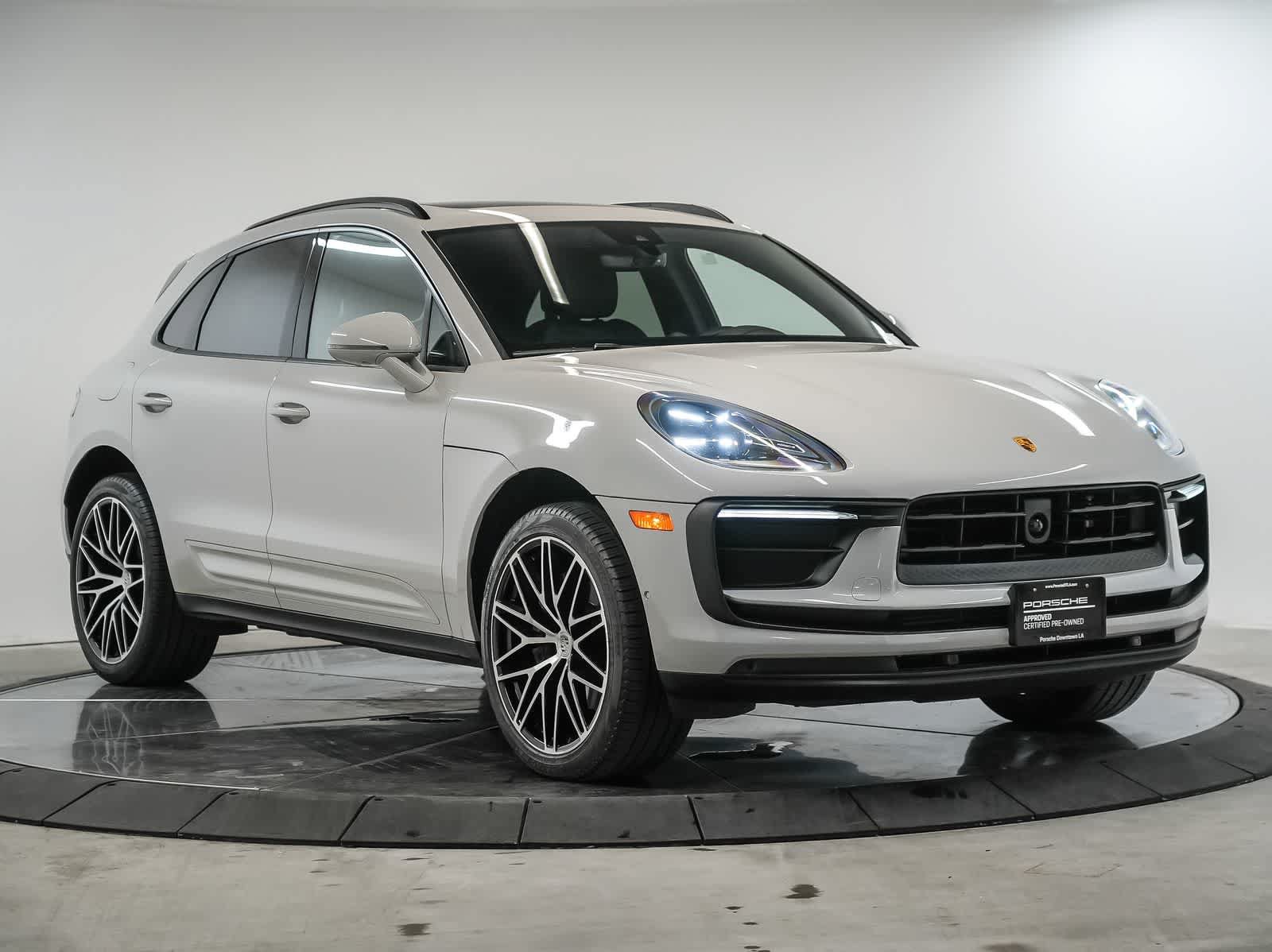 Certified 2023 Porsche Macan AWD/4WD image 7