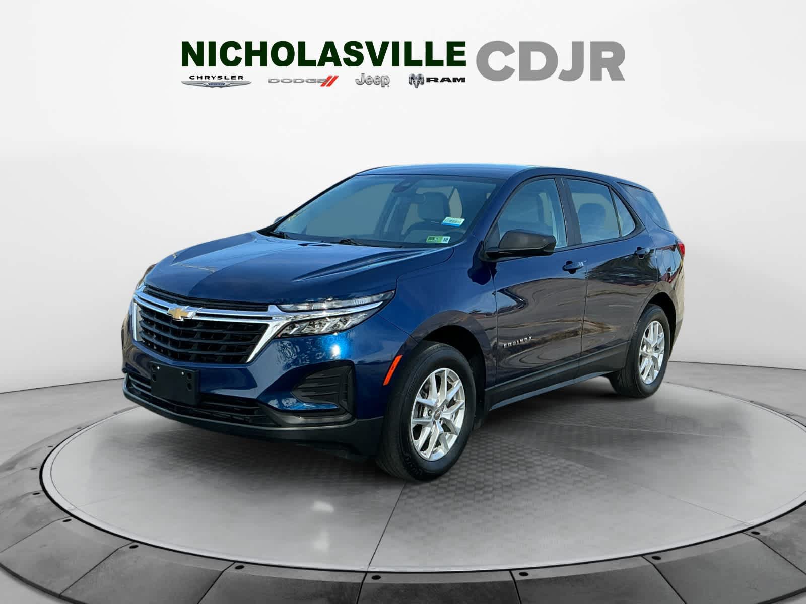 Used 2022 Chevrolet Equinox LS AWD/4WD image 1