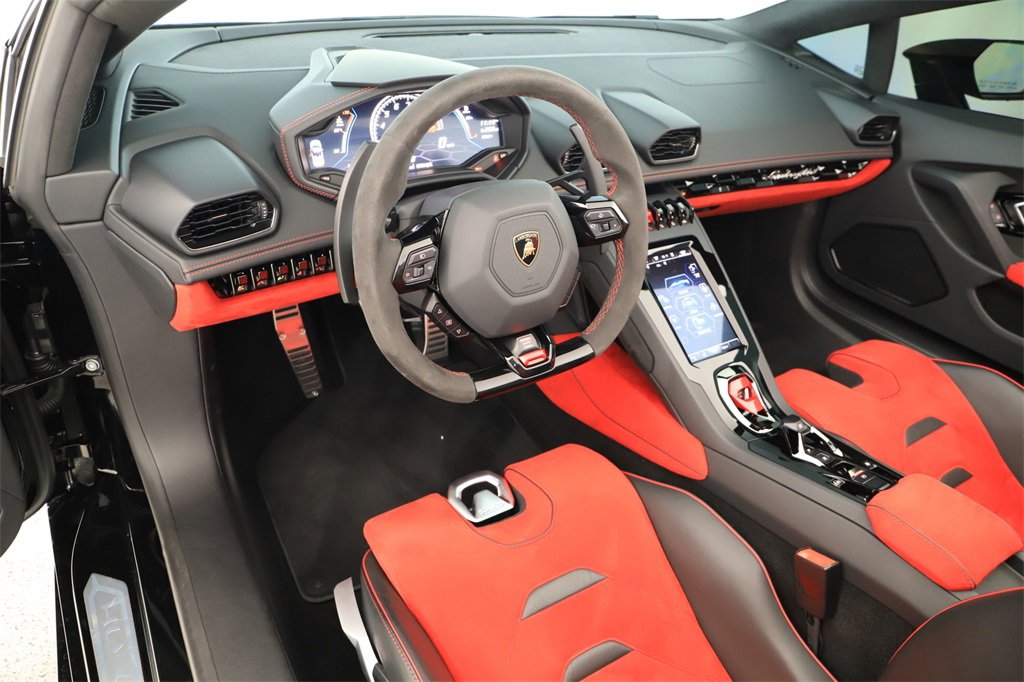 Used 2022 Lamborghini Huracan EVO image 15