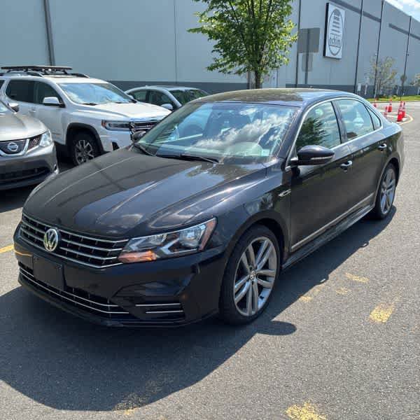 Used 2017 Volkswagen Passat 1.8T R-Line FWD video 2