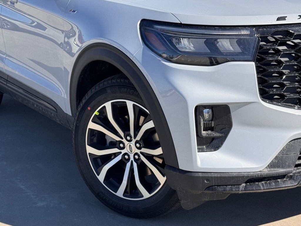 New 2026 Ford Explorer ST-Line image 4