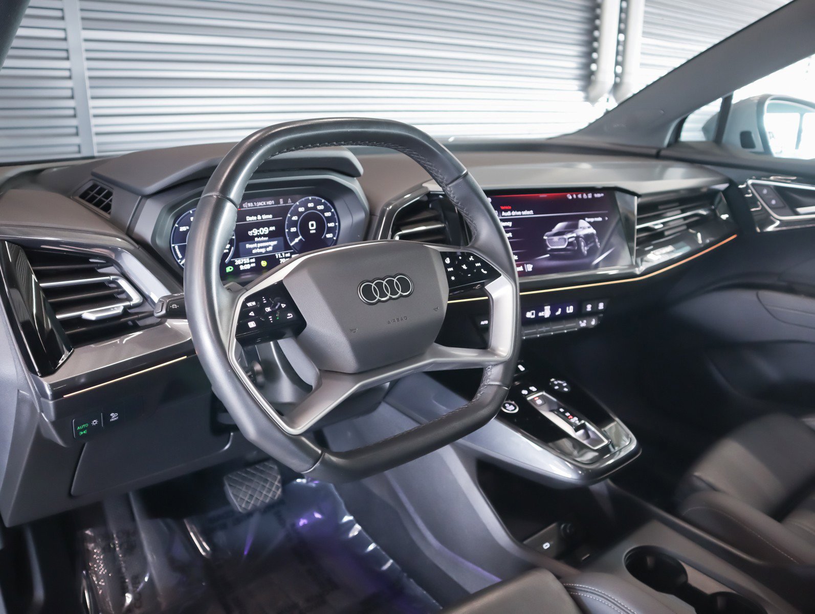 Used 2023 Audi Q4 e-tron Prestige w/ Black Optic Package image 12