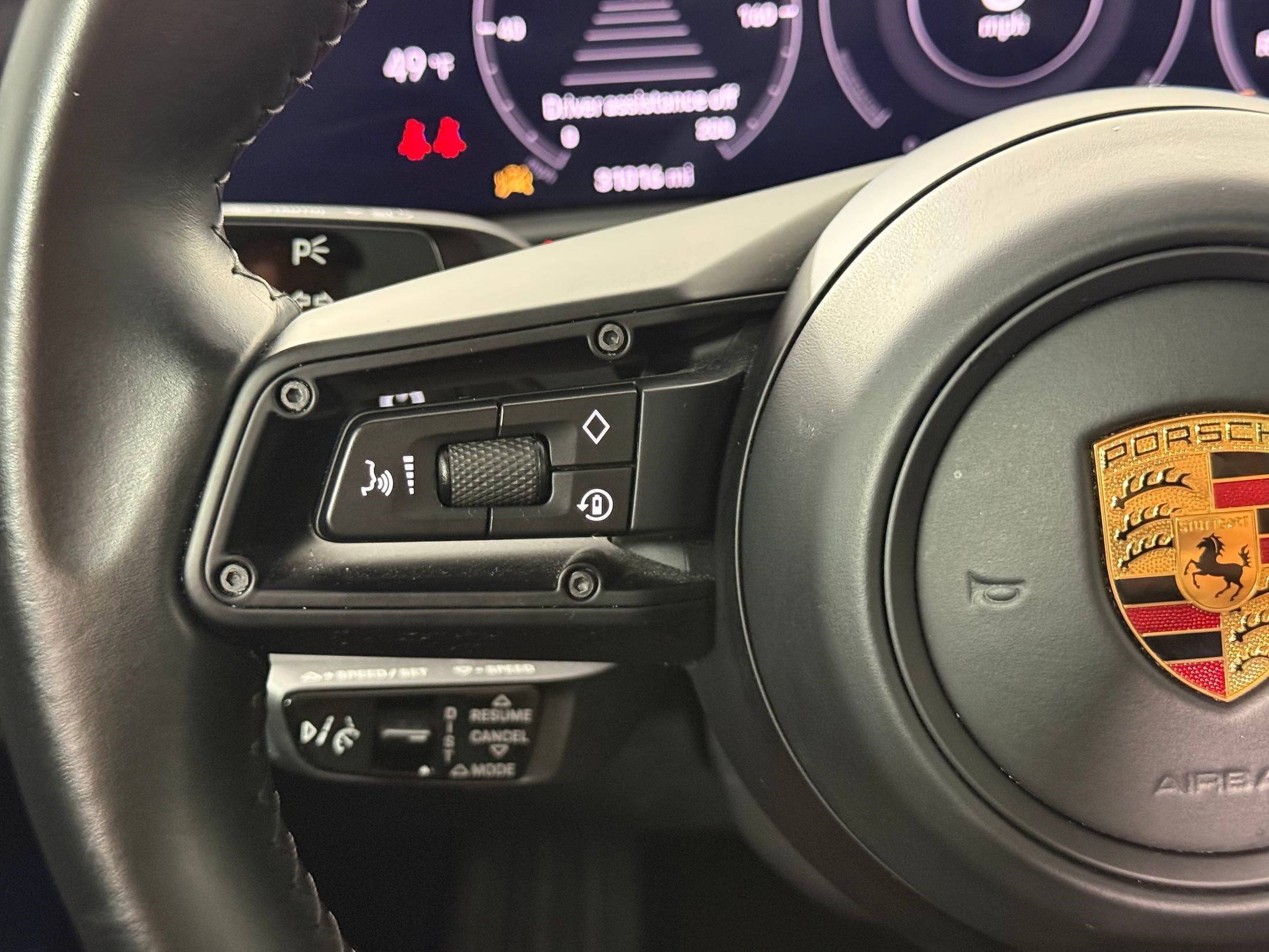 Used 2022 Porsche Taycan image 22