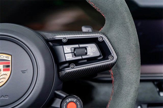 Used 2025 Porsche 911 Carrera GTS image 11