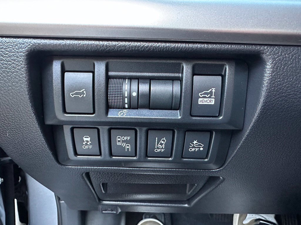 Used 2019 Subaru Outback 2.5i Limited AWD/4WD image 18