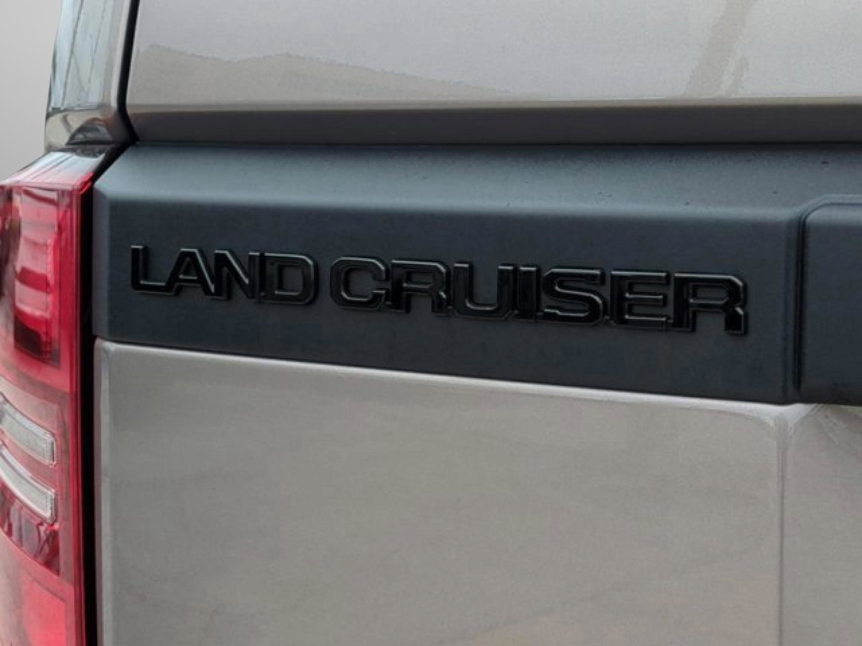 Used 2025 Toyota Land Cruiser 1958 image 13