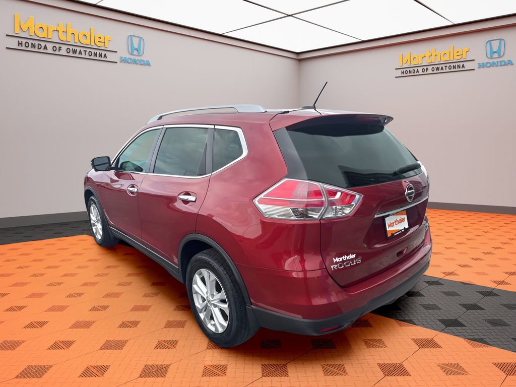 Used 2016 Nissan Rogue SV w/ SV Premium Package image 3