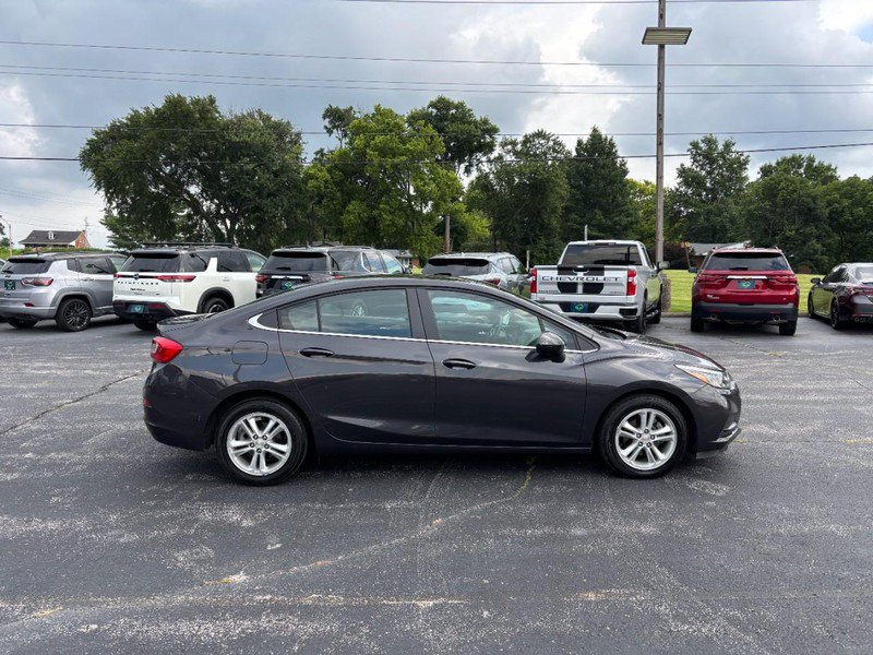 Used 2016 Chevrolet Cruze LT FWD image 6