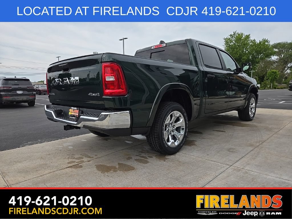 New 2026 RAM 1500 4x4 Crew Cab image 3