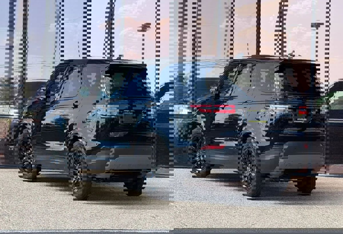 Used 2019 Land Rover Discovery HSE image 7