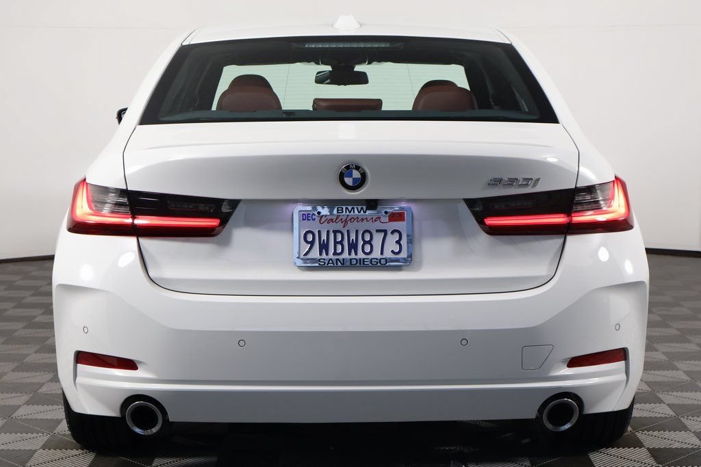 Certified 2026 BMW 330i Sedan w/ Premium Package RWD image 5