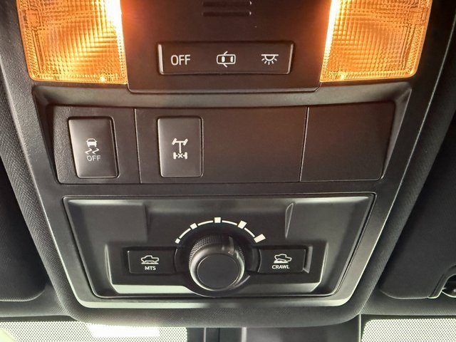 Used 2019 Toyota Tacoma TRD Off-Road image 15