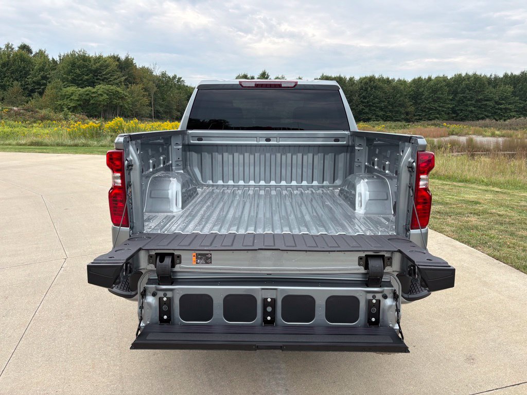 New 2026 Chevrolet Silverado 1500 Custom AWD/4WD image 5