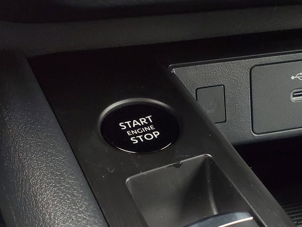 New 2026 Nissan Kicks SV AWD/4WD image 19