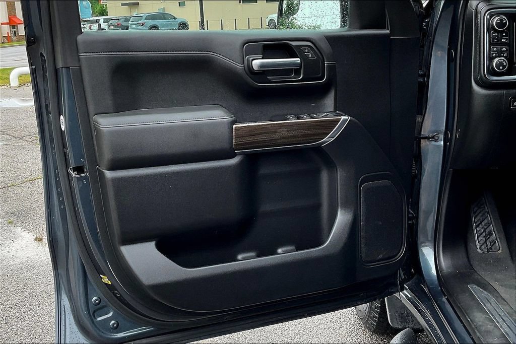 Used 2019 Chevrolet Silverado 1500 RST w/ True North Edition AWD/4WD image 19