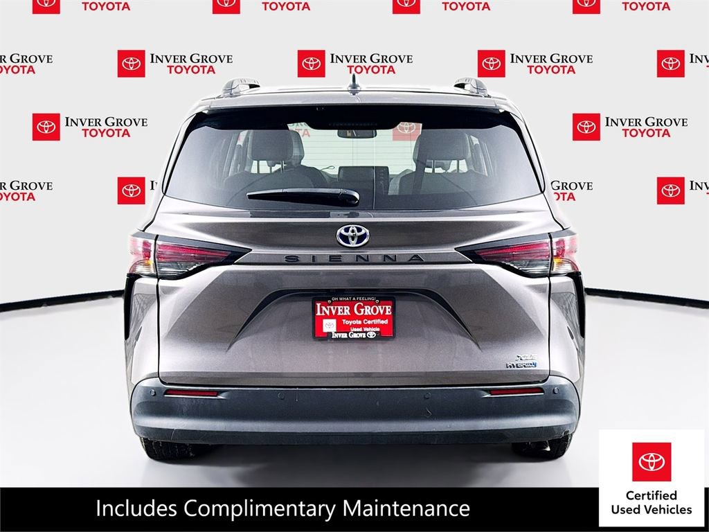 Certified 2024 Toyota Sienna XLE image 6