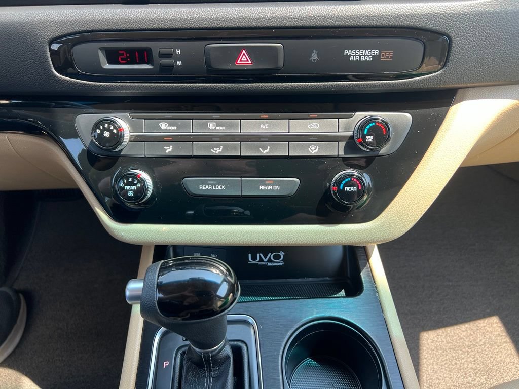 Used 2015 Kia Sedona LX w/ LX Convenience Package FWD image 26