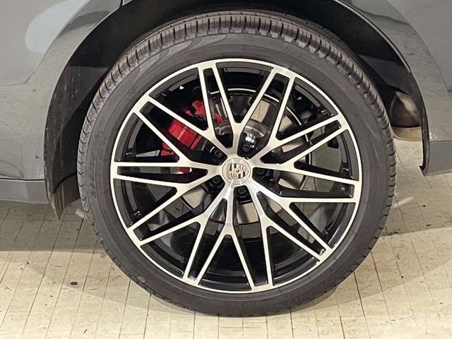 Certified 2026 Porsche Macan S AWD/4WD image 14